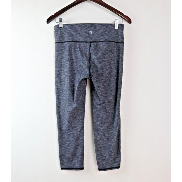 Athleta Size M Chaturanga Crop Leggings Capri Length Heather Gray - Picture 5 of 9